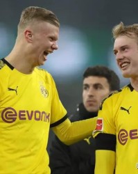  多特蒙德新星哈兰德蝉联月度最佳球员  