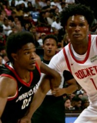  文班亚马当选最佳新秀，马刺未来可期  