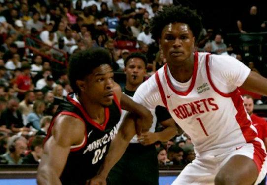  文班亚马当选最佳新秀，马刺未来可期  