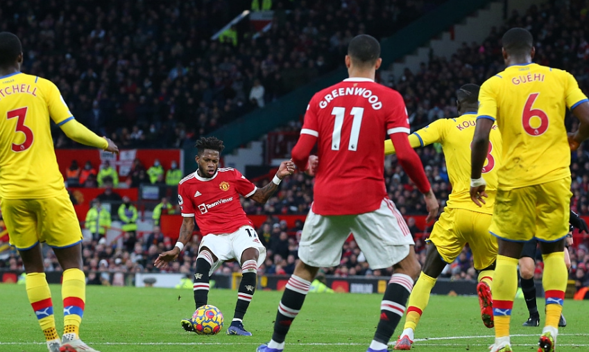  曼联新帅首秀告捷，滕哈赫战术获认可  