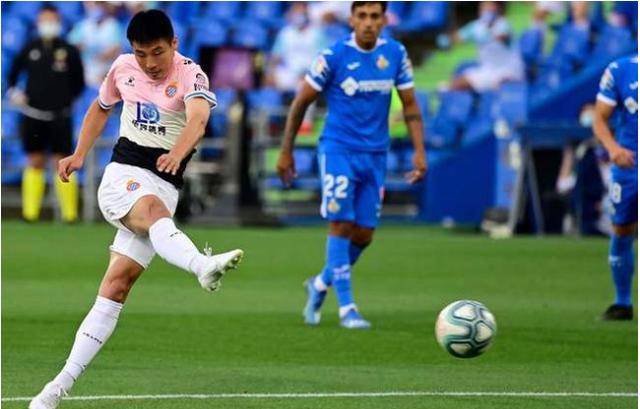  都灵主场顽强逼平那不勒斯收获宝贵一分  